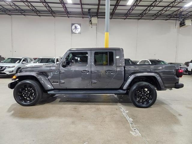 Photo of 2021 Gray Jeep Gladiator