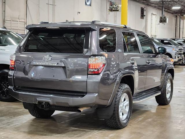 Photo of 2019 Gray Toyota 4Runner