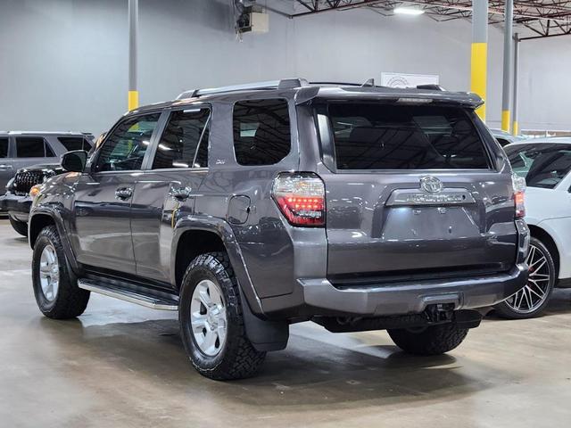 Photo of 2019 Gray Toyota 4Runner