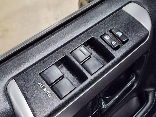 Photo of 2019 Gray Toyota 4Runner