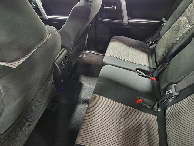 Photo of 2019 Gray Toyota 4Runner