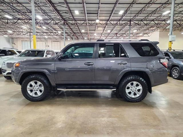 Photo of 2019 Gray Toyota 4Runner