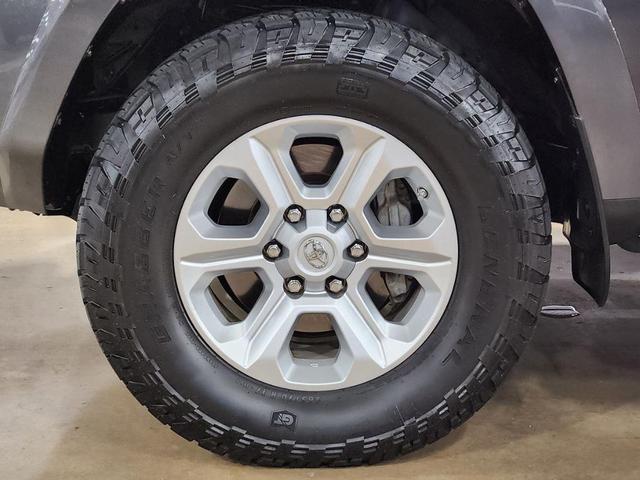 Photo of 2019 Gray Toyota 4Runner