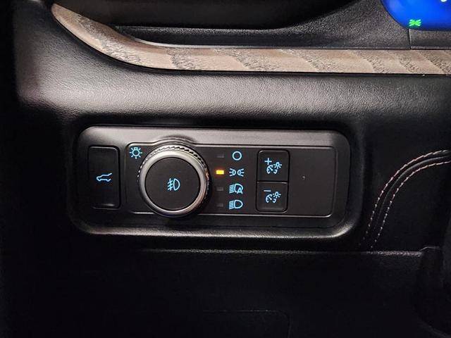 Photo of 2021 Carbonized Gray Metallic Ford Explorer