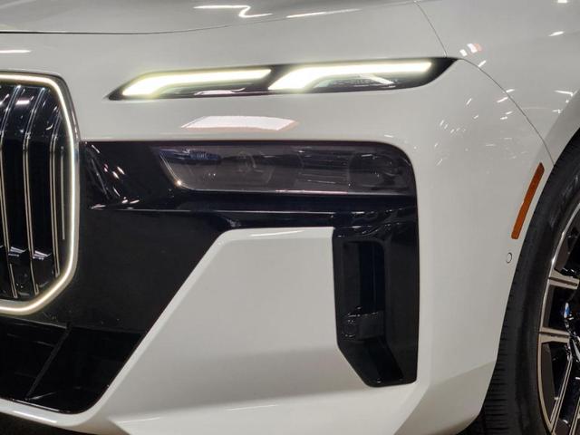 Photo of 2024 White BMW 740