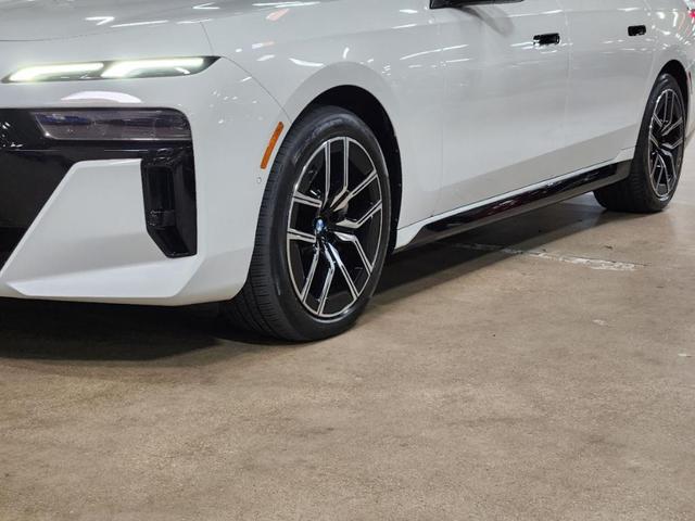 Photo of 2024 White BMW 740