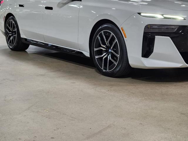 Photo of 2024 White BMW 740