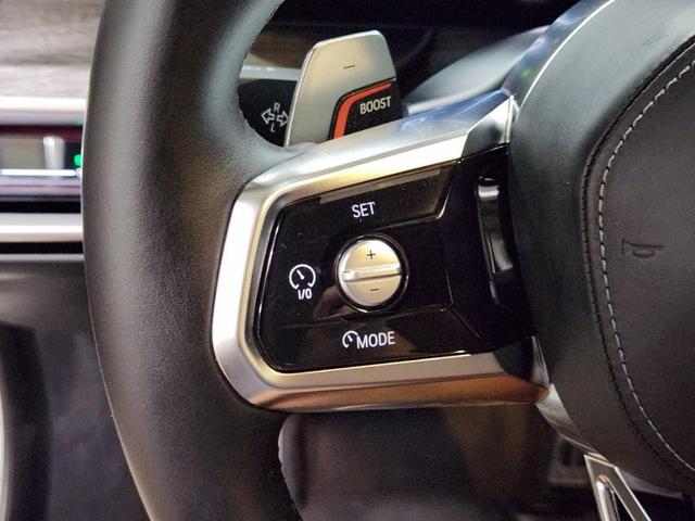 Photo of 2024 White BMW 740