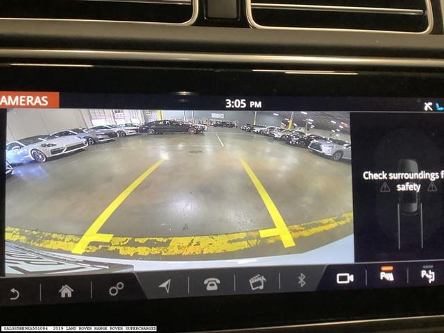 Photo of 2019 Fuji White Land Rover Range Rover