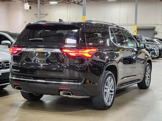 Photo of 2023 Black Chevrolet Traverse