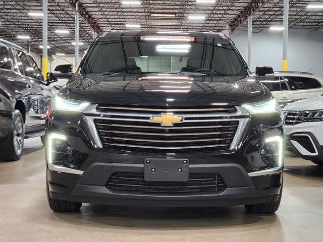 Photo of 2023 Black Chevrolet Traverse