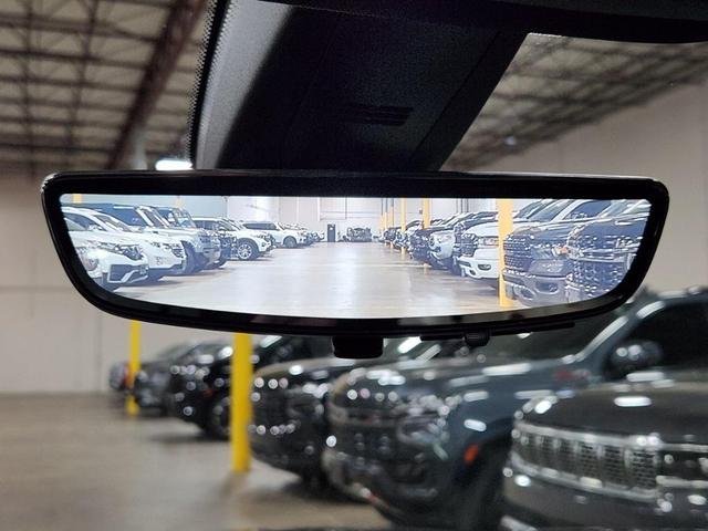 Photo of 2023 Black Chevrolet Traverse