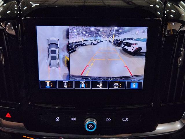 Photo of 2023 Black Chevrolet Traverse