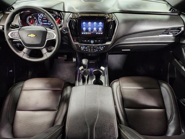 Photo of 2023 Black Chevrolet Traverse