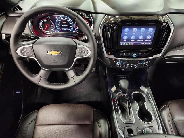 Photo of 2023 Black Chevrolet Traverse