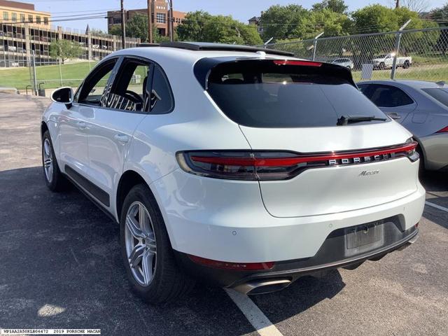 Photo of 2019 Black Porsche Macan