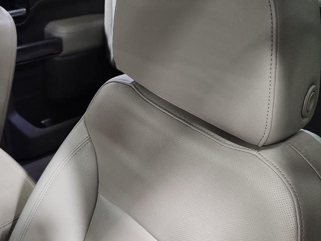 Photo of 2023 Silver Ice Metallic Chevrolet Silverado 2500