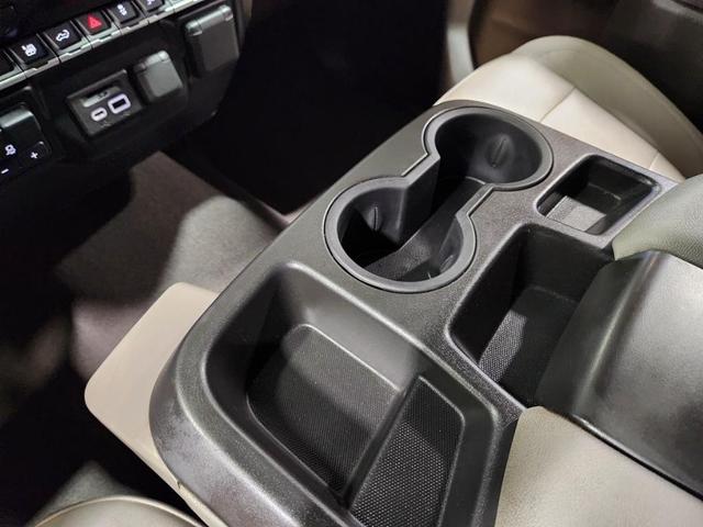 Photo of 2023 Silver Ice Metallic Chevrolet Silverado 2500