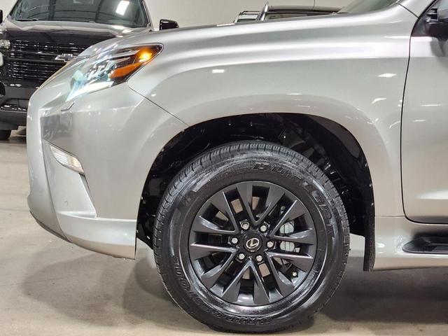 Photo of 2022 Silver Lexus GX 460