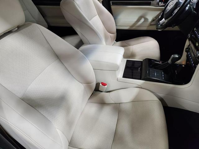 Photo of 2022 Silver Lexus GX 460