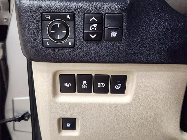 Photo of 2022 Silver Lexus GX 460
