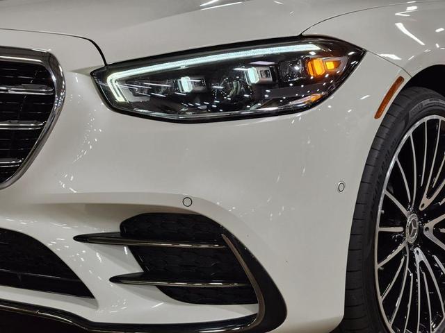 Photo of 2023 White Mercedes-Benz S-Class