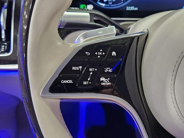 Photo of 2023 White Mercedes-Benz S-Class