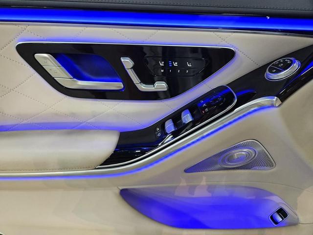 Photo of 2023 White Mercedes-Benz S-Class