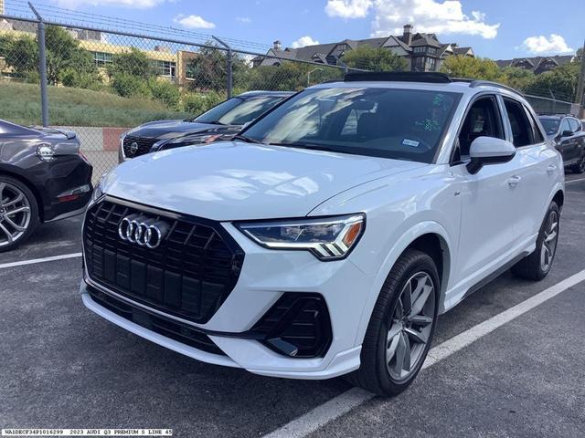 Photo of 2023 Glacier White Metallic Audi Q3