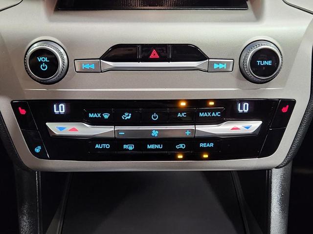 Photo of 2020 Silver Ford Explorer