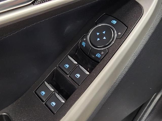 Photo of 2020 Silver Ford Explorer
