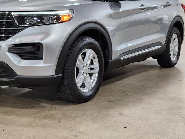 Photo of 2020 Silver Ford Explorer