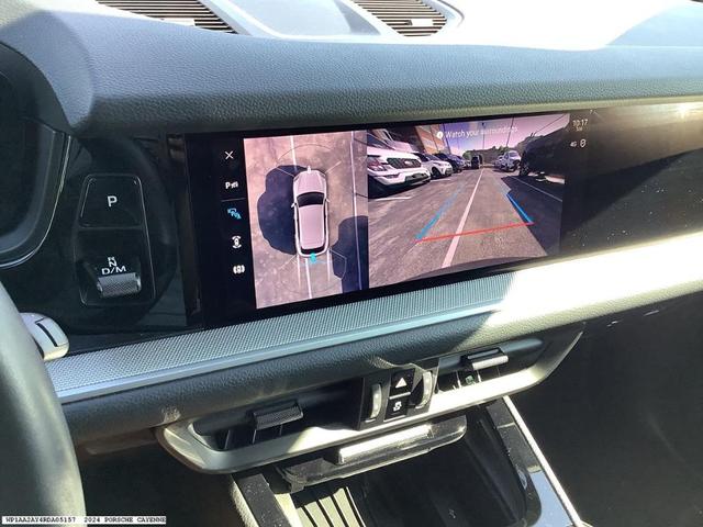 Photo of 2024 Carrara White Metallic Porsche Cayenne