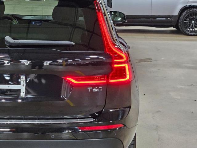 Photo of 2021 Black Volvo XC60