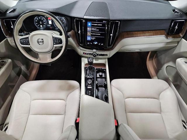 Photo of 2021 Black Volvo XC60