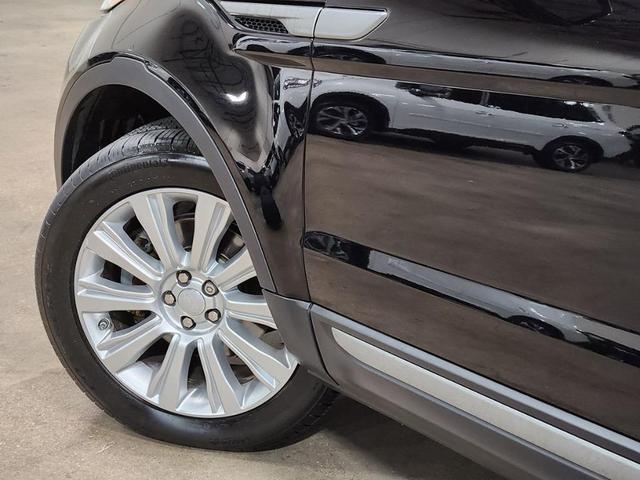Photo of 2018 Narvik Black Land Rover Range Rover Evoque