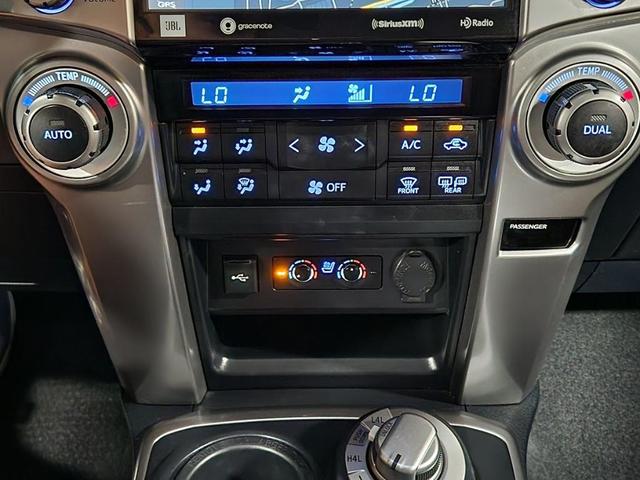 Photo of 2022 White Toyota 4Runner