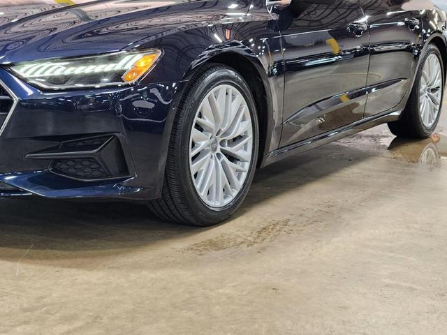 Photo of 2019 Firmament Blue Metallic Audi A7