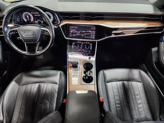 Photo of 2019 Firmament Blue Metallic Audi A7