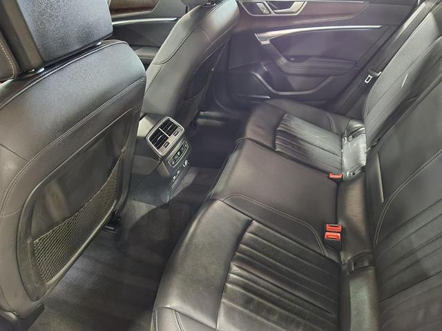 Photo of 2019 Firmament Blue Metallic Audi A7