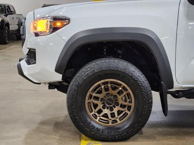 Photo of 2023 White Toyota Tacoma
