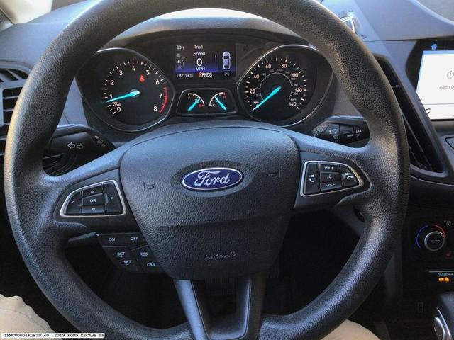 Photo of 2019 Agate Black Metallic Ford Escape