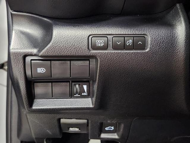 Photo of 2022 Silver Lexus IS 350
