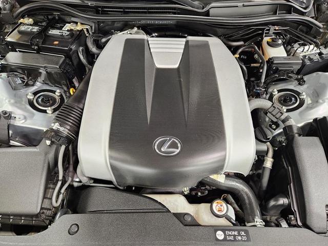 Photo of 2022 Silver Lexus IS 350