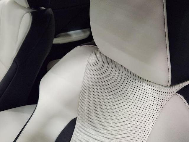Photo of 2022 Silver Lexus IS 350