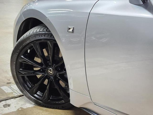 Photo of 2022 Silver Lexus IS 350