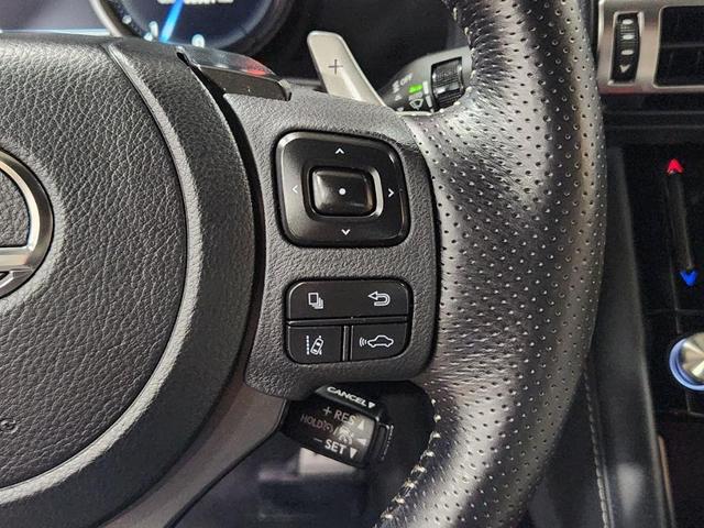 Photo of 2022 Silver Lexus IS 350