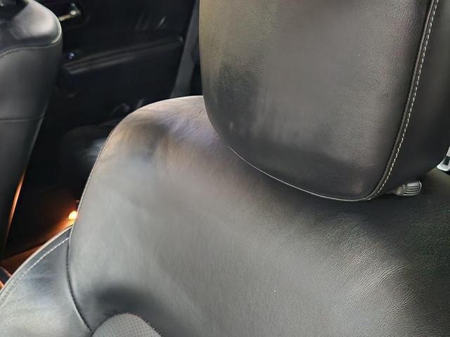 Photo of 2016 Black INFINITI QX80