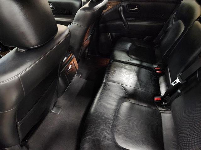 Photo of 2016 Black INFINITI QX80