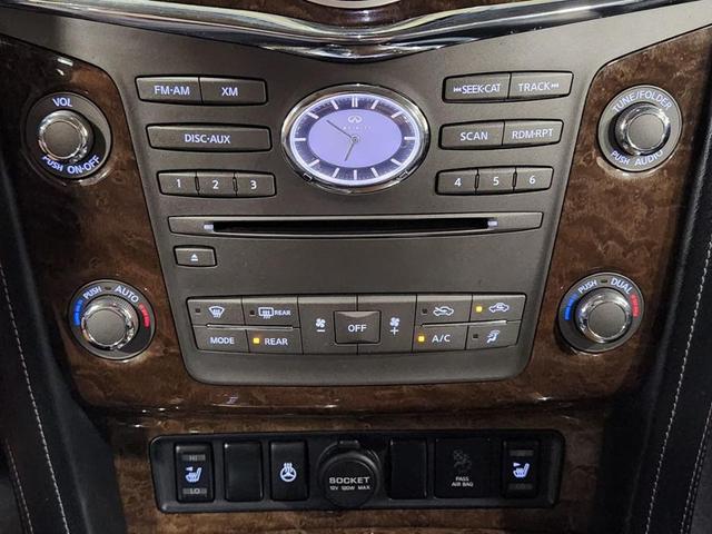 Photo of 2016 Black INFINITI QX80